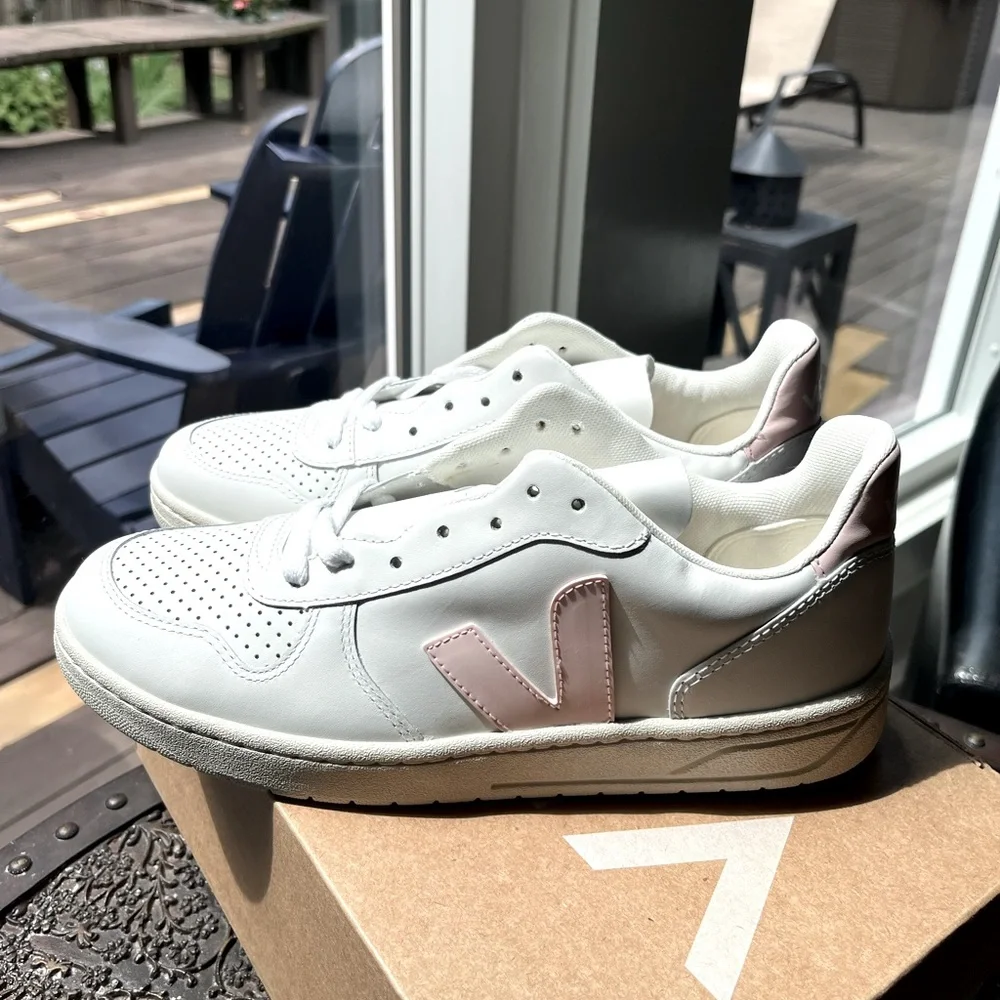 VEJA V-10 LEATHER SNEAKERS IN WHITE PETALE 40 9 - Picture 7 of 12